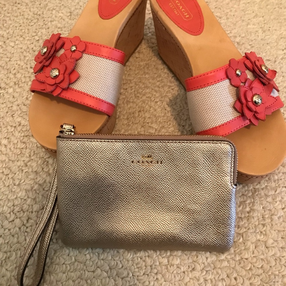 Coach womens shoes 7.5 Jessica new never worn cones with Coach wristlet - Picture 4 of 9
